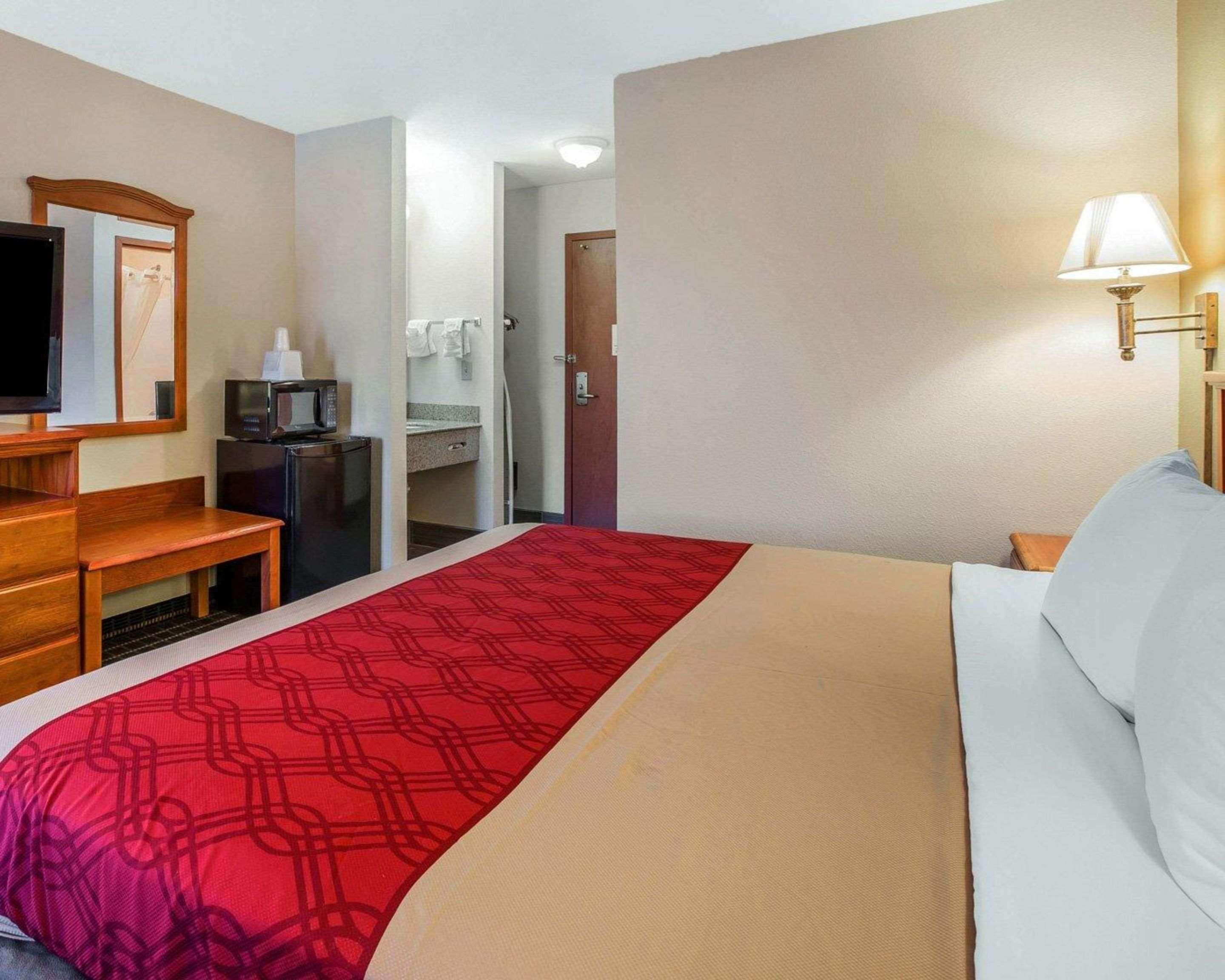 ברונסוויק Econo Lodge מראה חיצוני תמונה