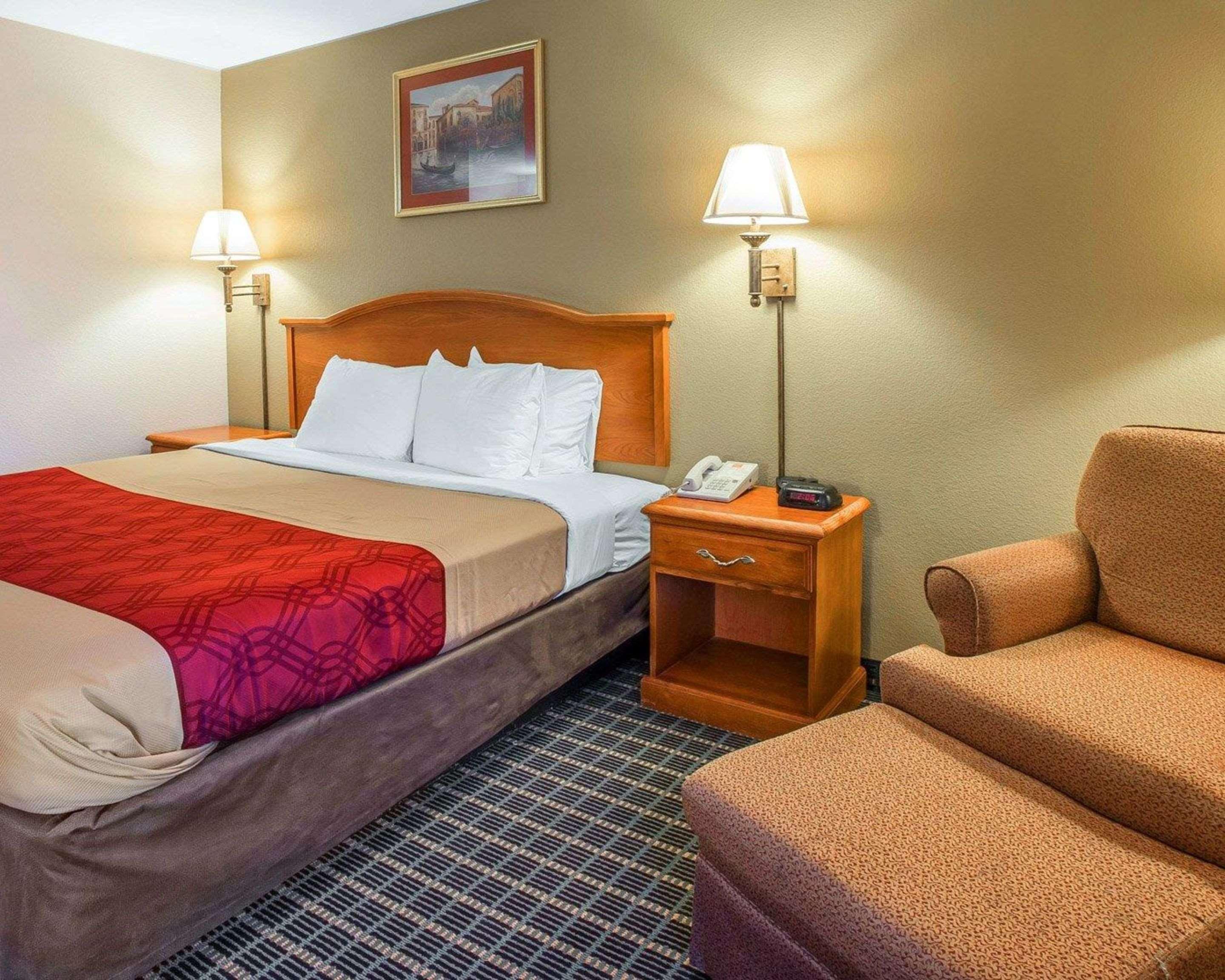 ברונסוויק Econo Lodge מראה חיצוני תמונה